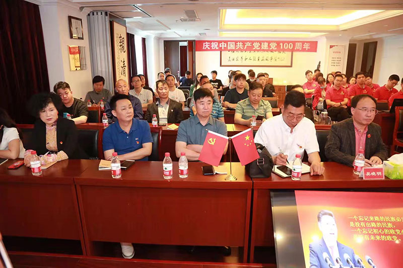 edfe03ba-57dd-4fe4-8a7d-448a3b1c7ae8.jpg